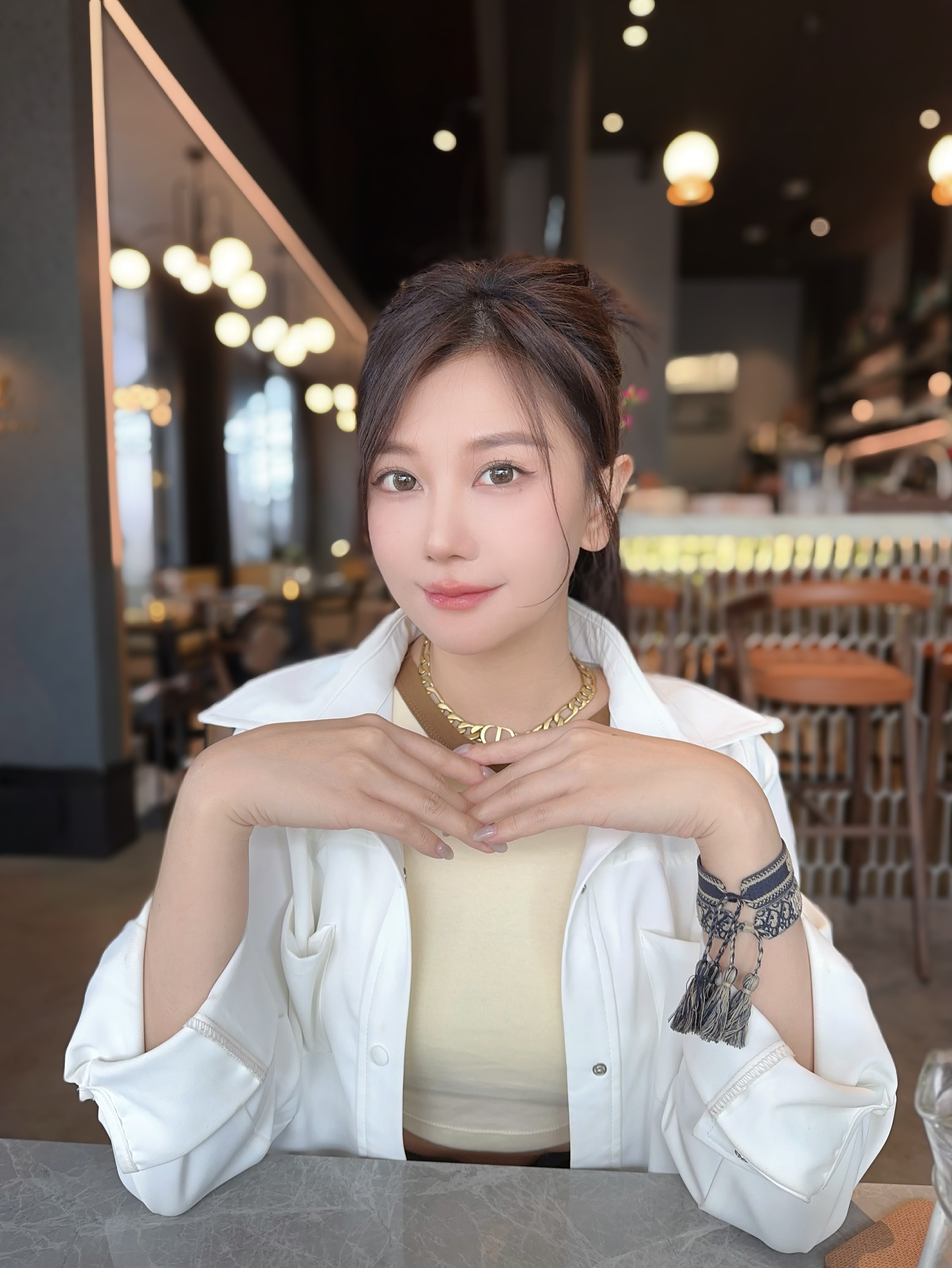 女魔術師YUMI ｜撩車記