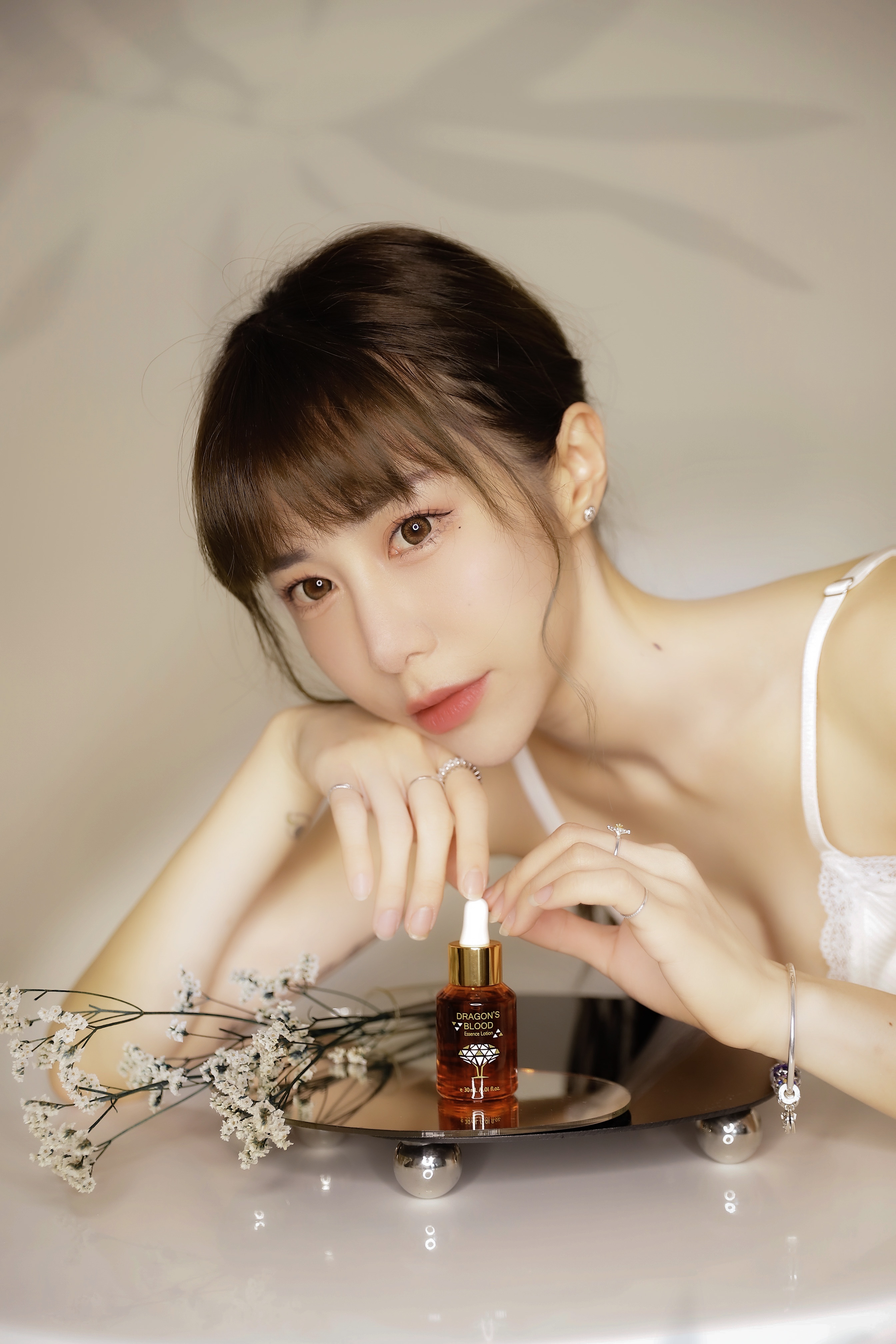 梓梓 董梓甯